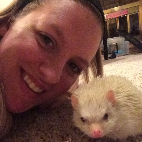 Meet your Posher, Jessica - Picture 5 of 7